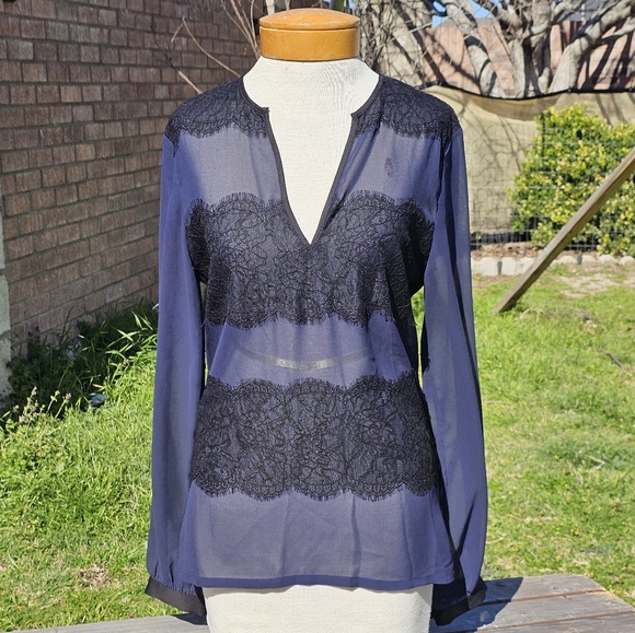 Ann Taylor navy & black lace colorblock blouse - Picture 1 of 7